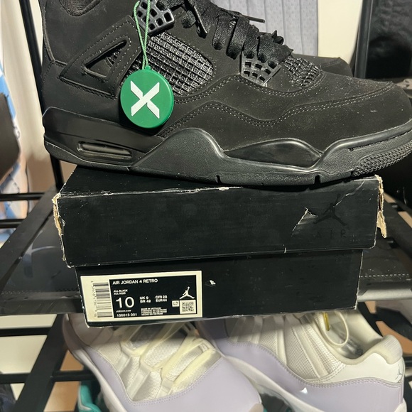 Air Jordan 4 Retro Black cats sizes 10 of all worn 1 times obo - Picture 4 of 8